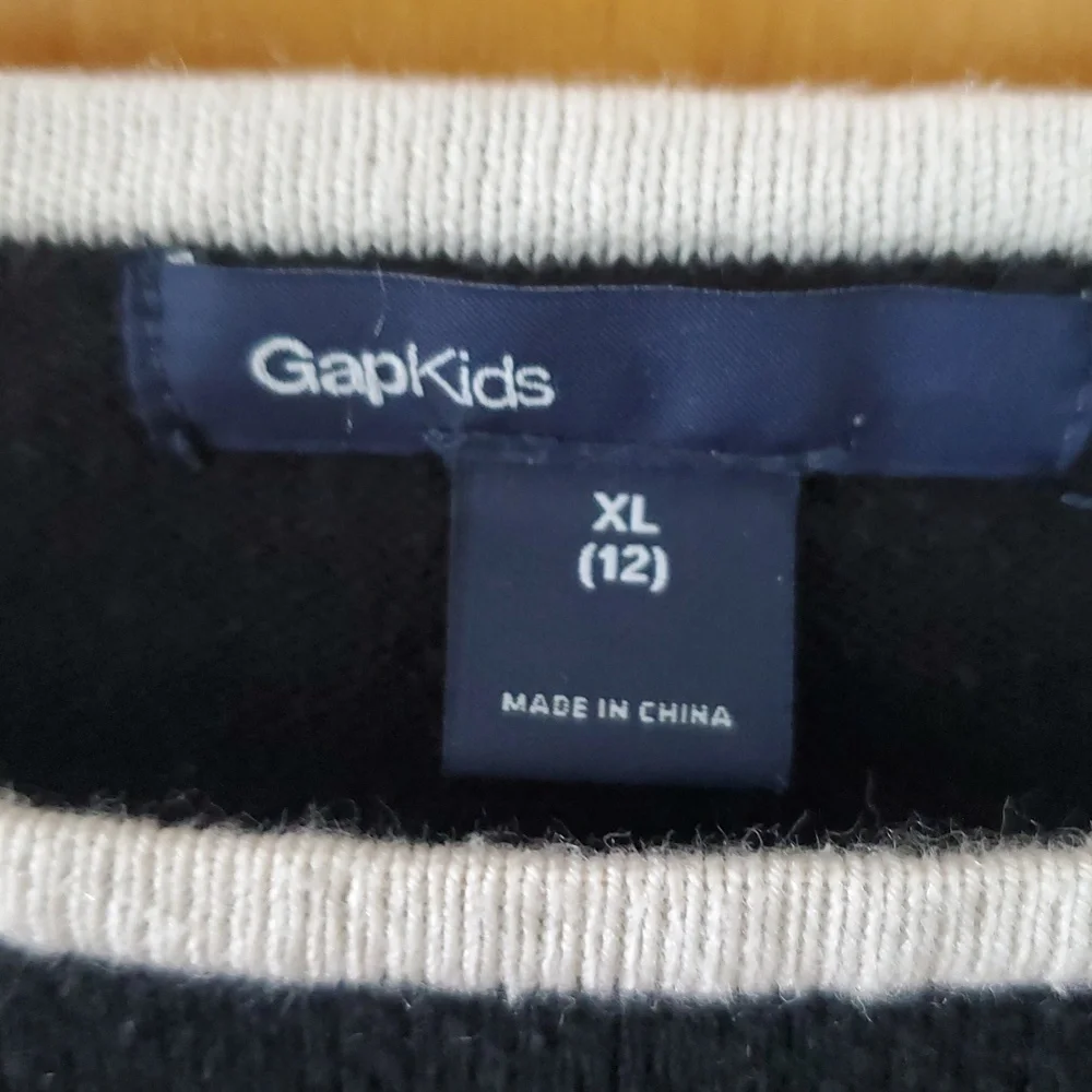 Gap Girls Size‎ XL 12 Black Knit Ruffle Short Sleeve Dress